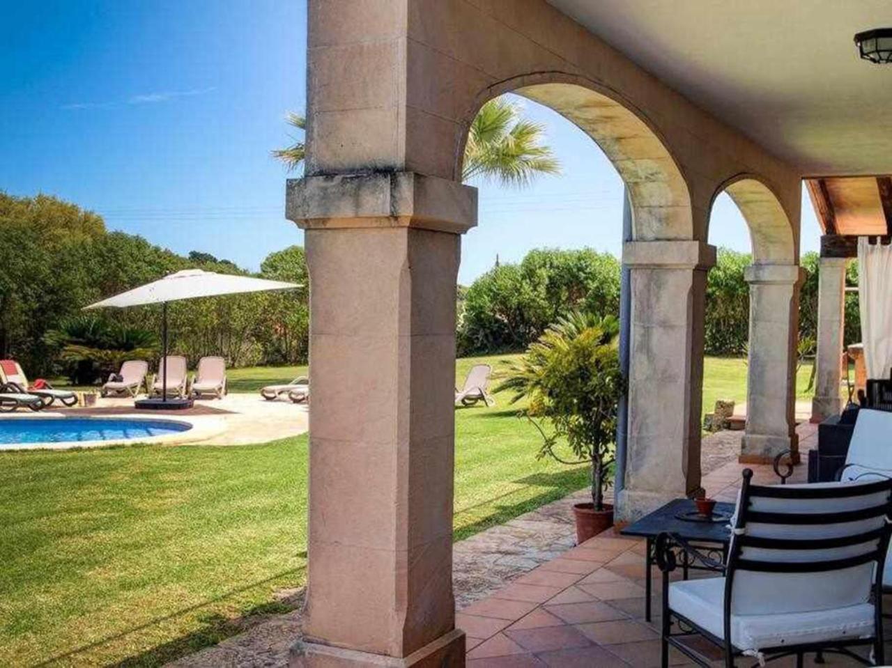 Ciclismo y golf junto a la playa Finca Son Sant Martí Gran Vila Muro Exterior foto